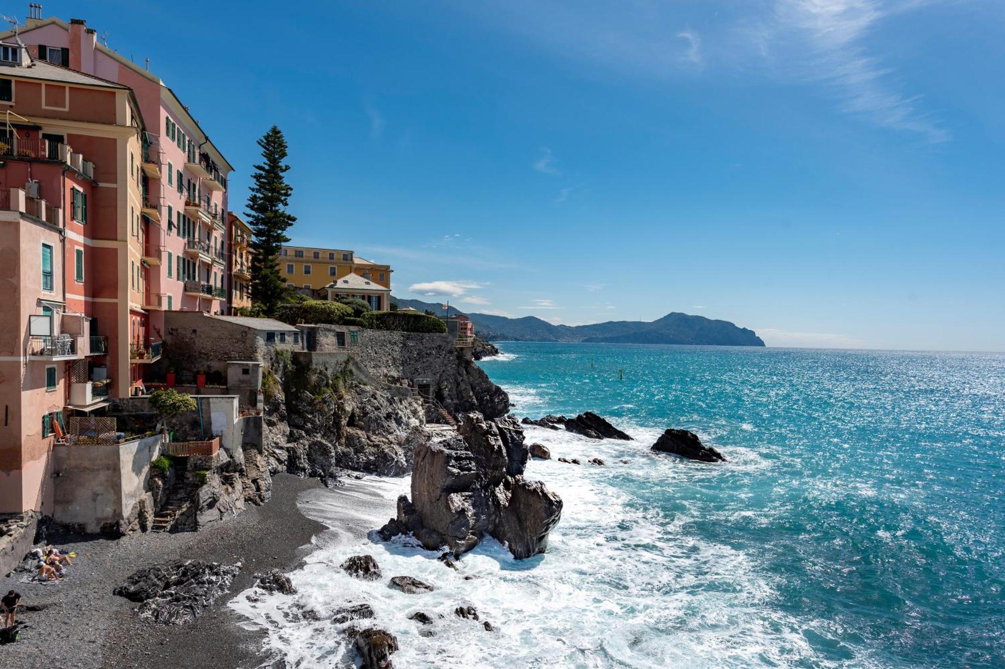 Nervi Sea Front - Happy Genua