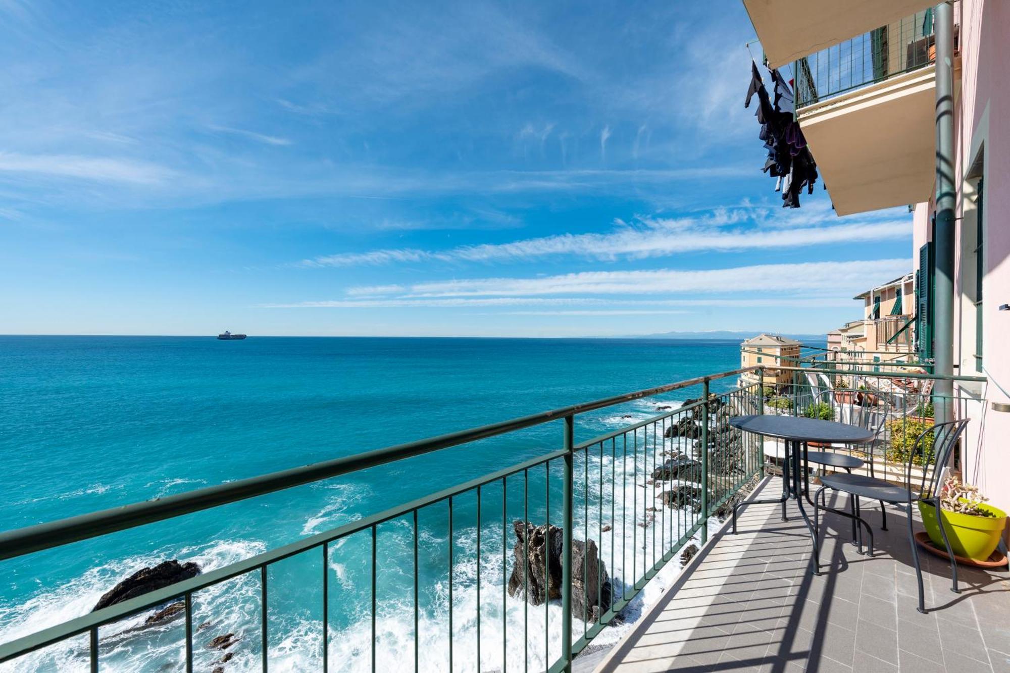 Nervi Sea Front - Happy *